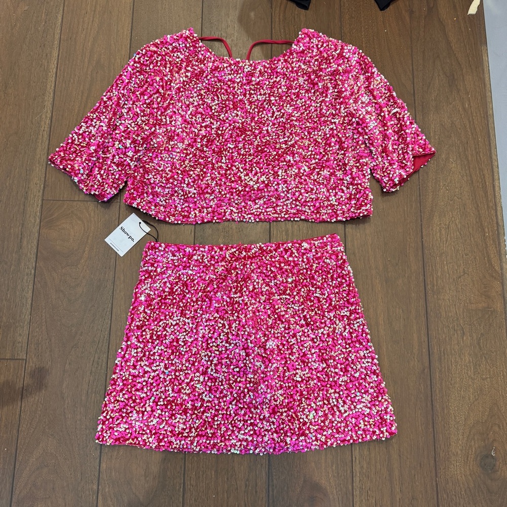 NWT! Showpo Reah Two Piece Set in pink size 8 / large